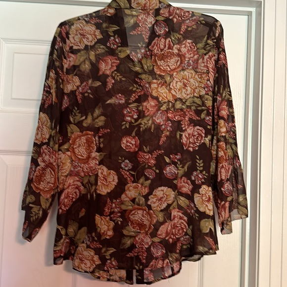 Vintage CAbi shear floral top Sz M - Picture 3 of 3